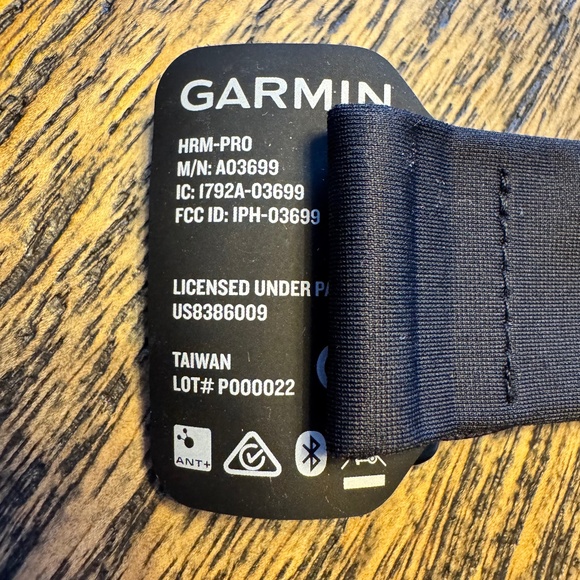 Garmin HRM-Pro Training Swimming Heart Rate Chest Strap - Picture 3 of 5